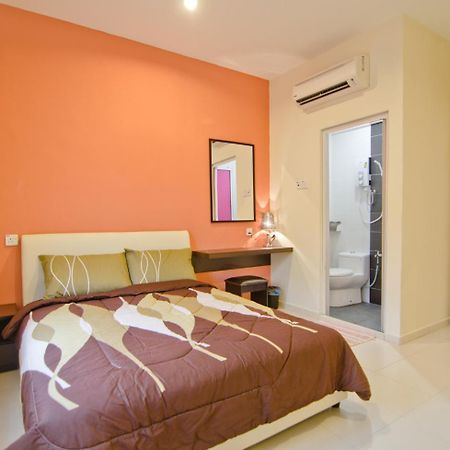My Jonker Homes Malacca Esterno foto