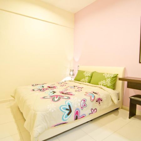 My Jonker Homes Malacca Esterno foto